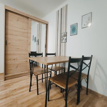 Pielegniarek 5 By Homeprime Kraków Exteriör bild