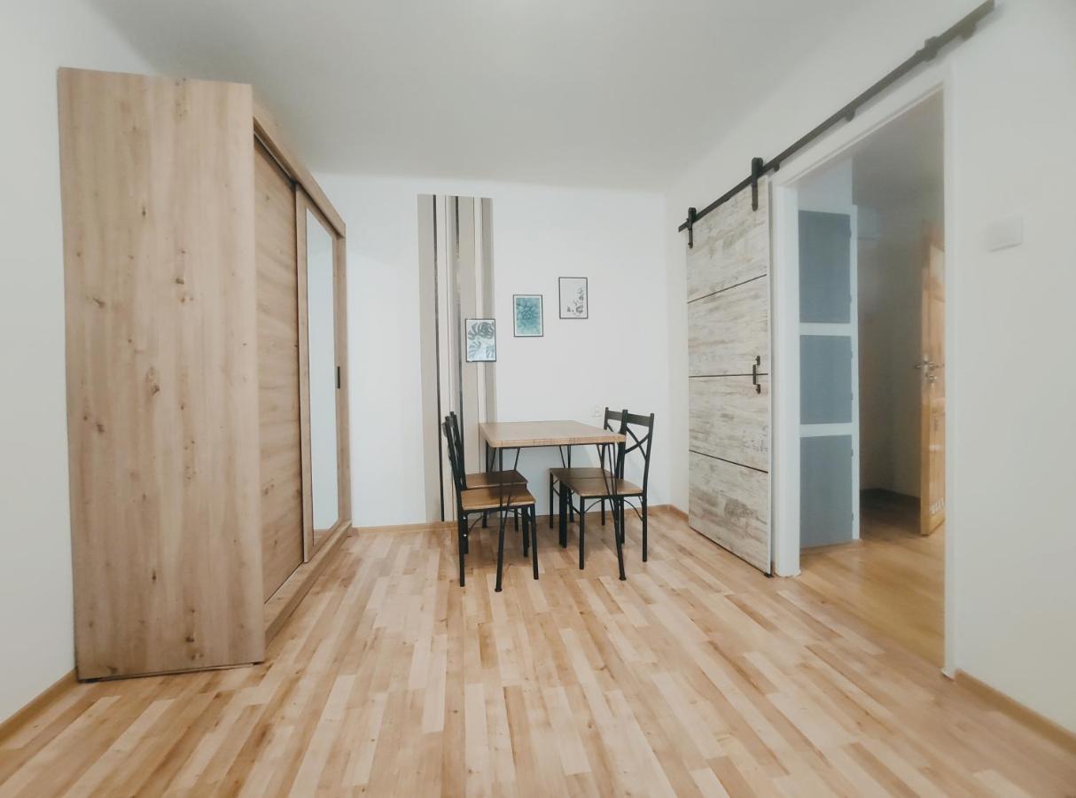 Pielegniarek 5 By Homeprime Kraków Exteriör bild